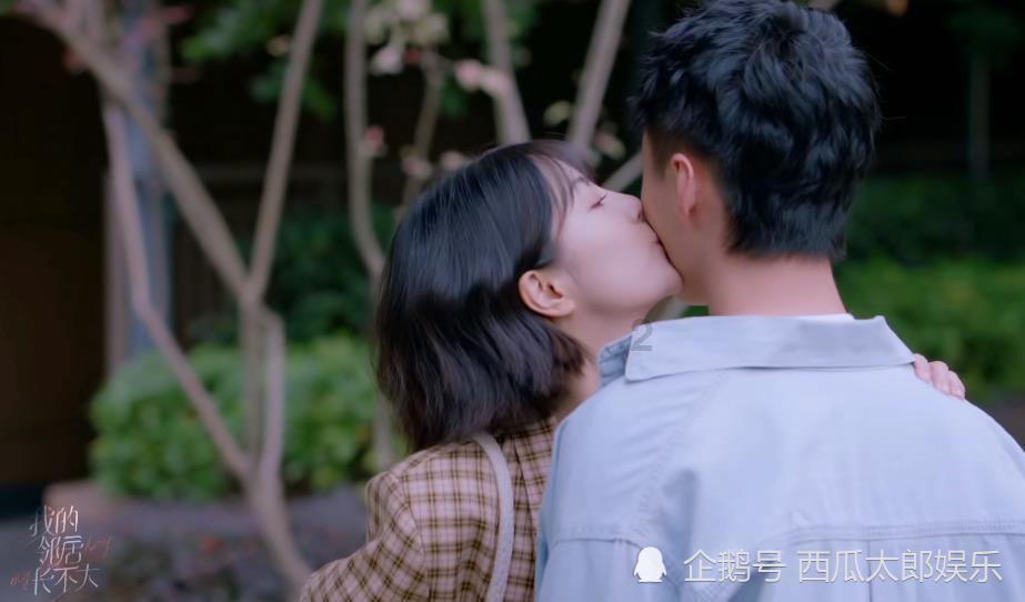 时尚芭比做美甲